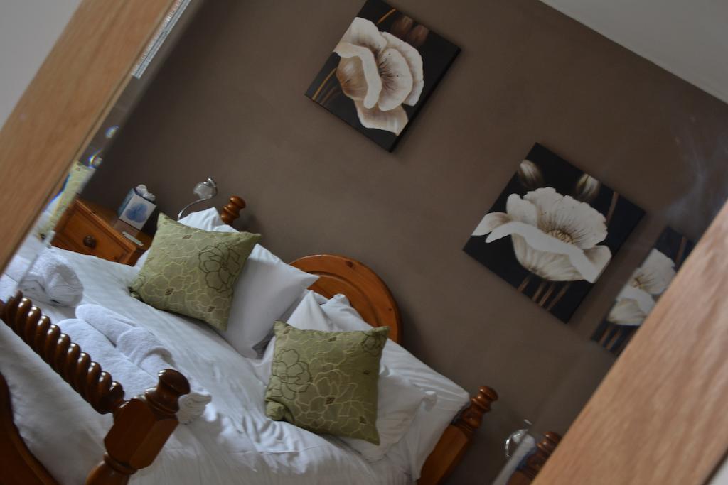 Angel Inn Misson Ngoại thất bức ảnh